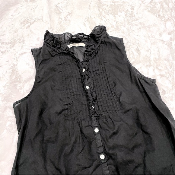 Old Navy Size S Sleeveless Ruffle Button Up Top - Picture 2 of 4